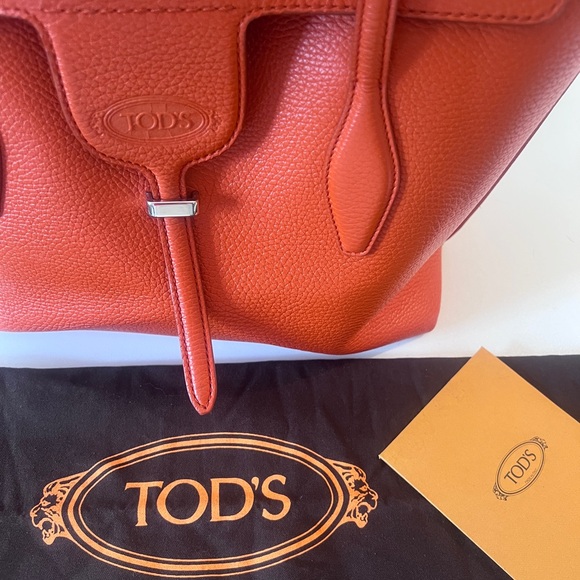 Tod's Vibrant Orange Leather Tote - Picture 3 of 9